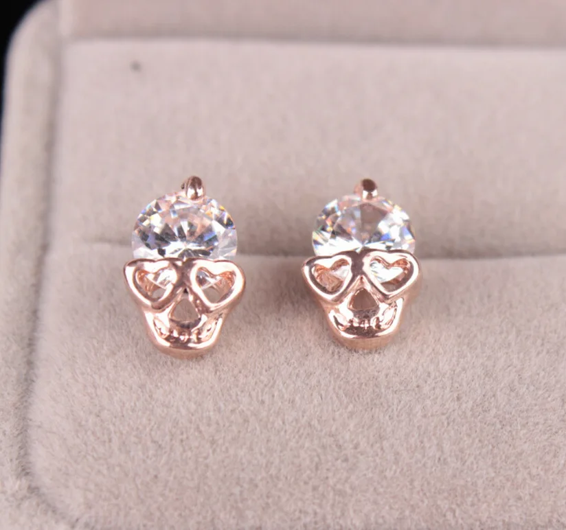 Rose Gold Color Skull Stud Earrings With Sparkling Zircon Cute Hip-Hop Style Street Punk Neutral Earrings For Couples jewelry 5