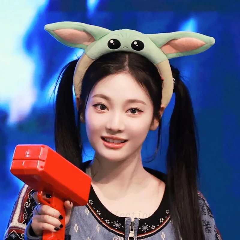 Kawaii Disney Starwars Baby Yoda Action Figure Toys Cute Headbands Baby Yoda Hair Set Hair Hoop Dolls Regalo Di Compleanno Per Ragazze