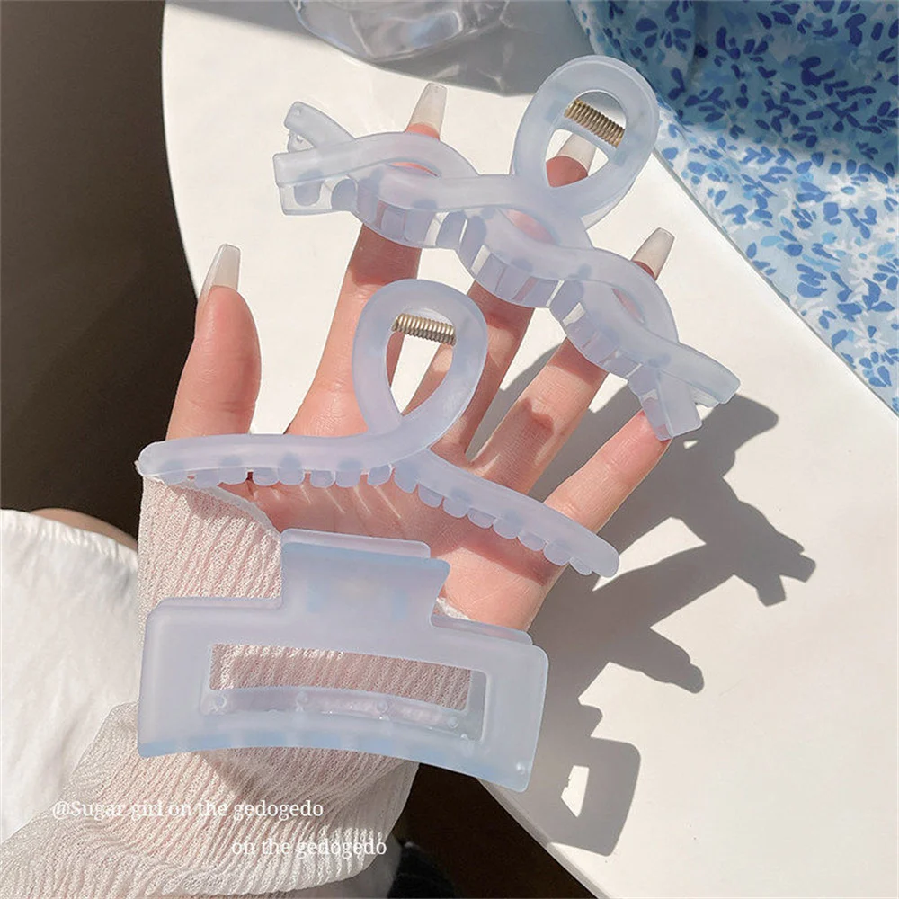 Рисунок 2 - Простые матовые заколки для волос