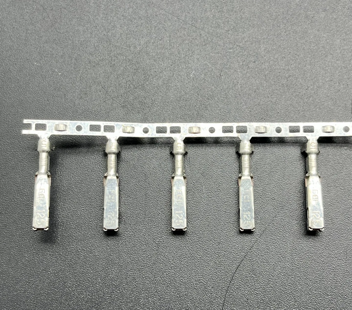 10pcs for Land Rover Jaguar speed sensor plug connector female terminal FCI 125 pin