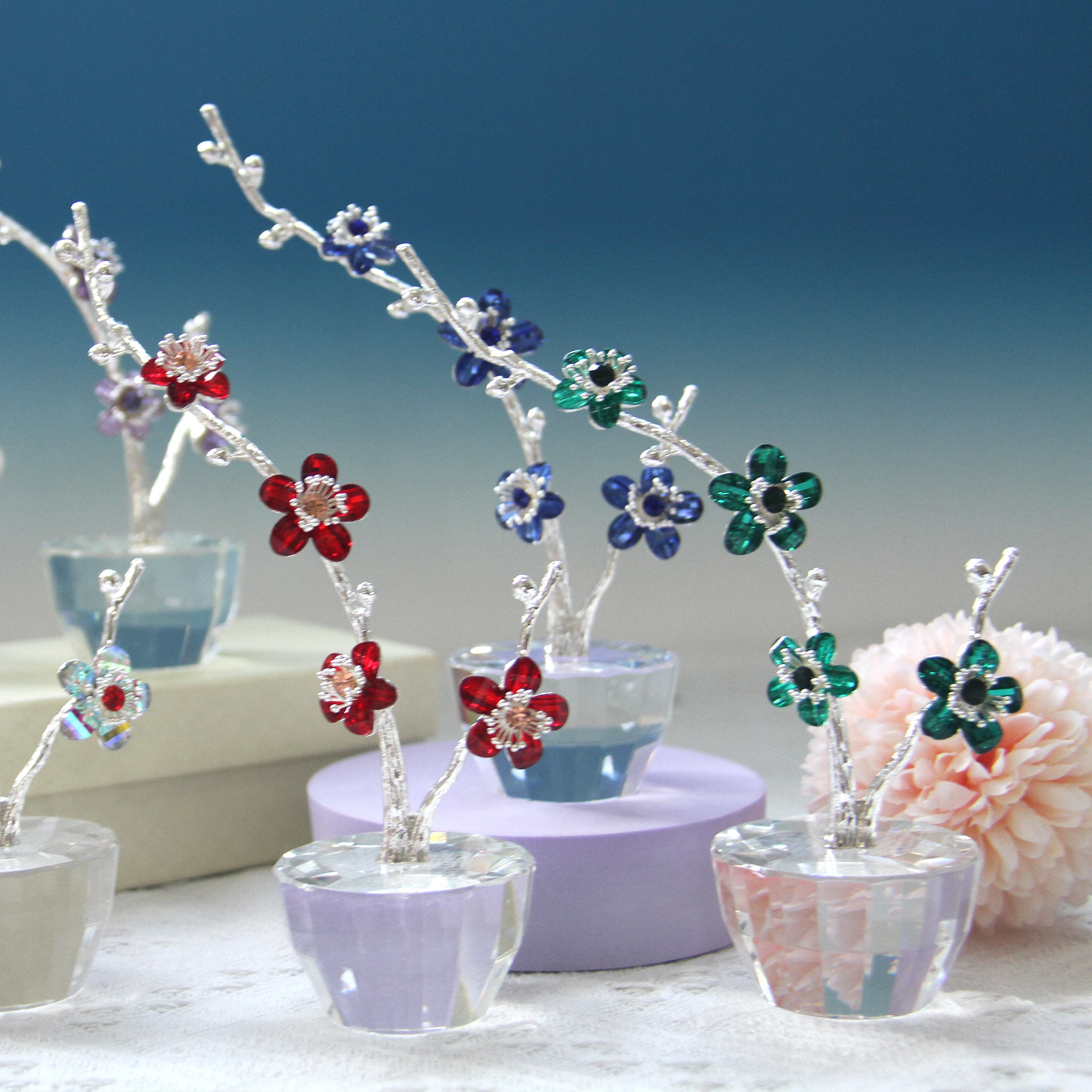 

Mini Crystal Flower with Base Pot Simulation Glass Plum Ornament Model for Bedroom Office Porch Desktop Decoration Paperweight