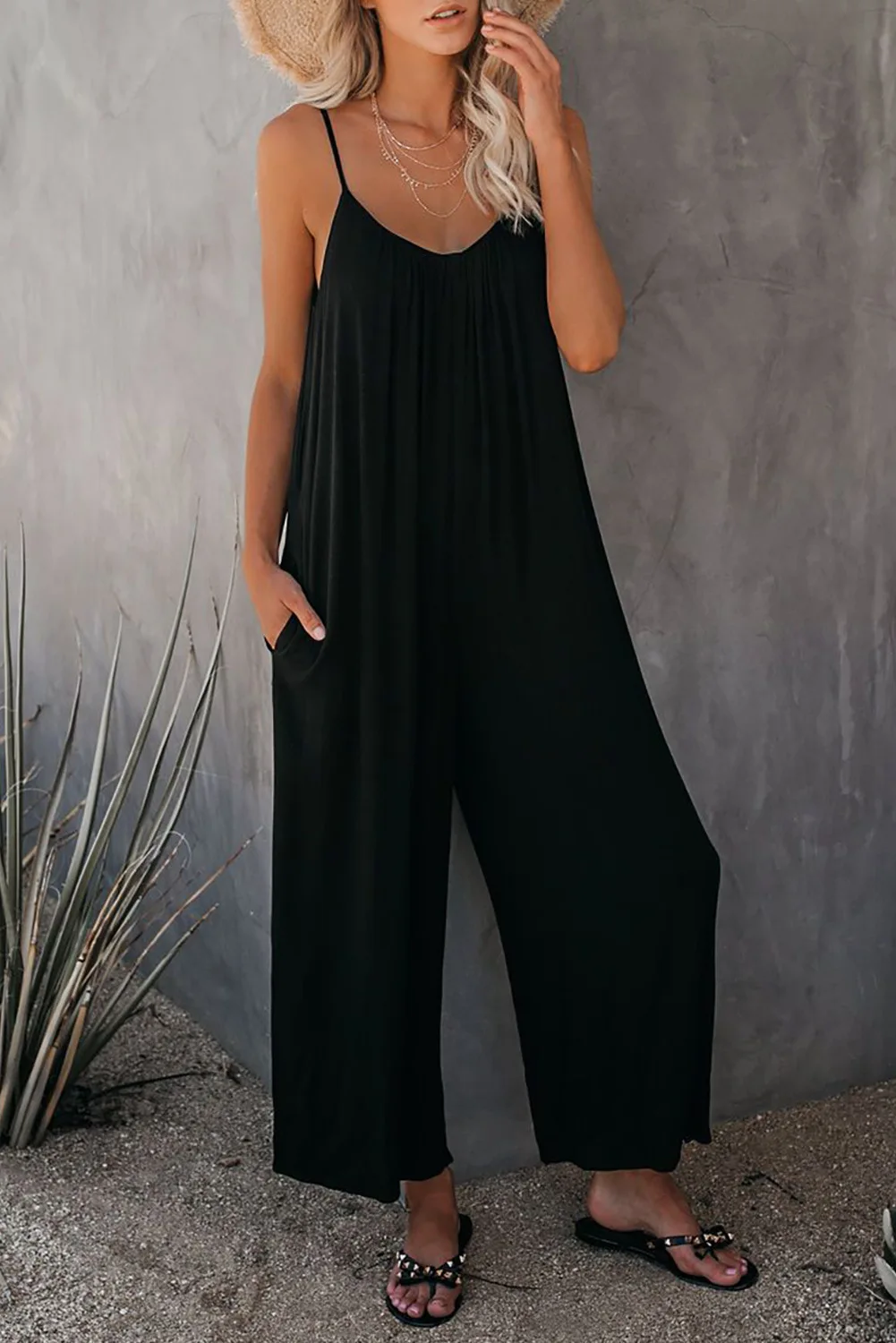 2023 Suspender Jumpsuit Summer New Solid Color Pocket Casual Jumpsuit Women Fashion Casual Commuter High Street Trousers Rompers