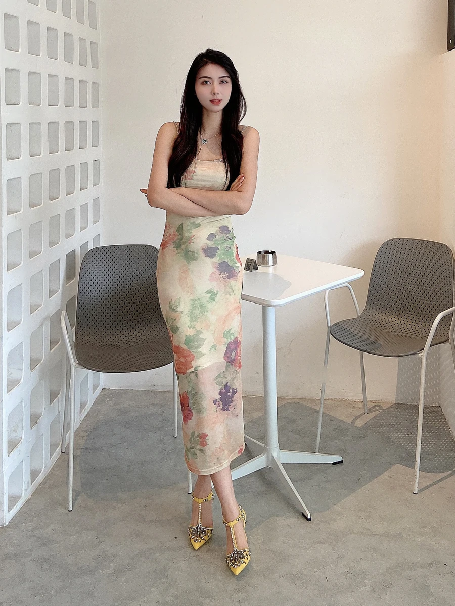 Рисунок 3 - Женские босоножки на высоком каблуке