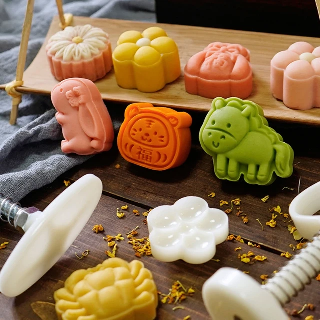 25g Plastic Mooncake Stamp Mooncake Mold Mooncake Tools Tiger/Walnut/Horse  Shape