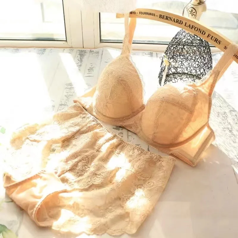 Soutien-gorge Push-up Messenia Dentelle Blanc Ou Noir - Taille 70-80, Bonnets A à D, Mariée Ou Quotidien