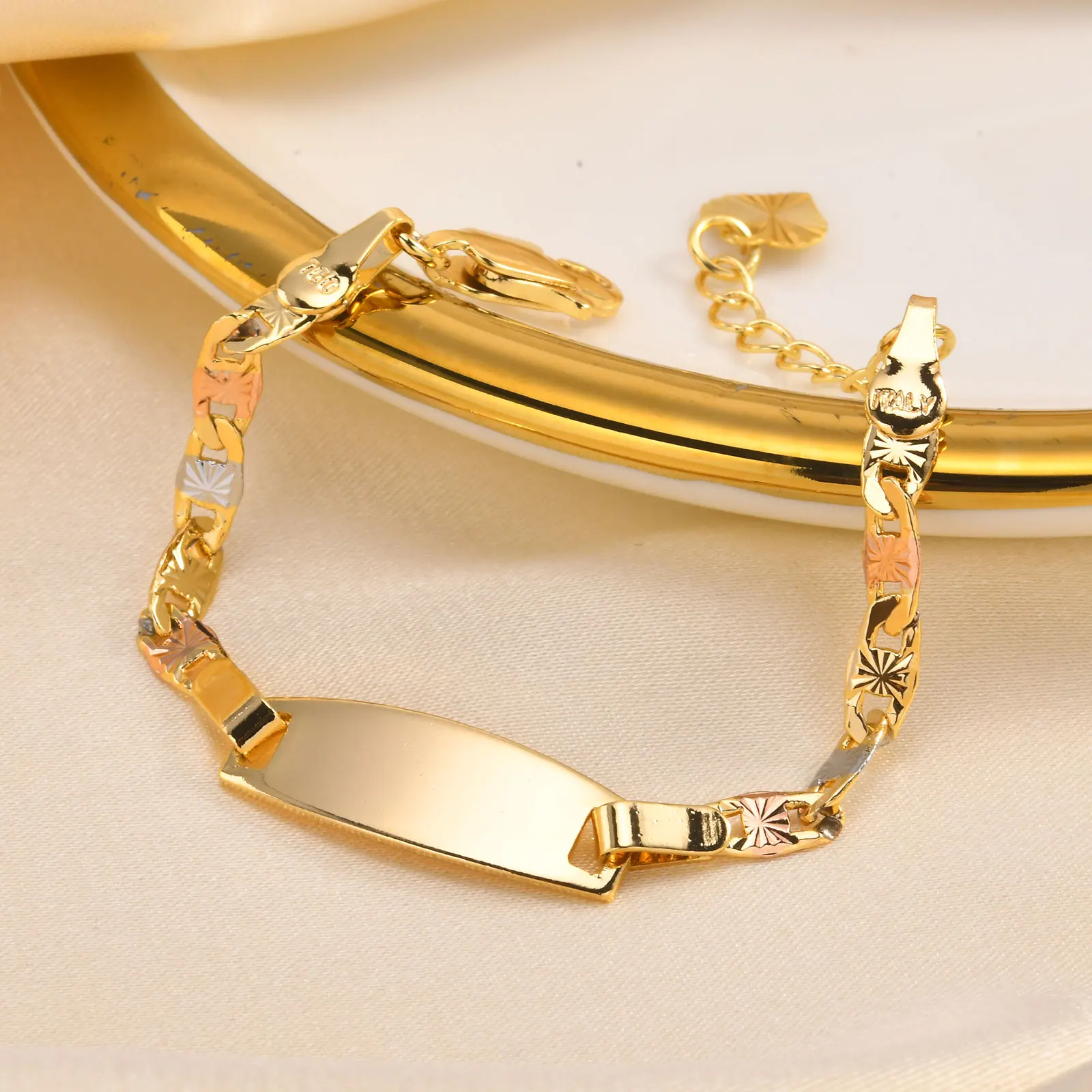 Braccialetto tricolore di alta qualità per ragazze e ragazzi, con personalizzazione del nome, materiale in rame, cartoncino piegato, braccialetto personalizzato alla moda_voghion.com