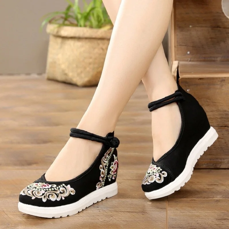 Women Wedges Heels Shoes Canvas Increasing Height Ankle Strap Spring Autumn China Style Vintage Embroiders Lady Buckle Shoes 0907