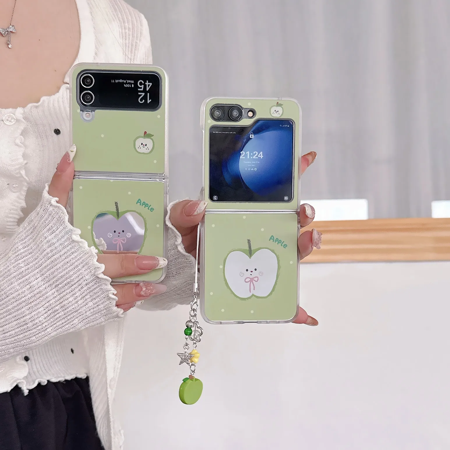 Mirror Face Apple Green Protective Phone Case with Lanyard