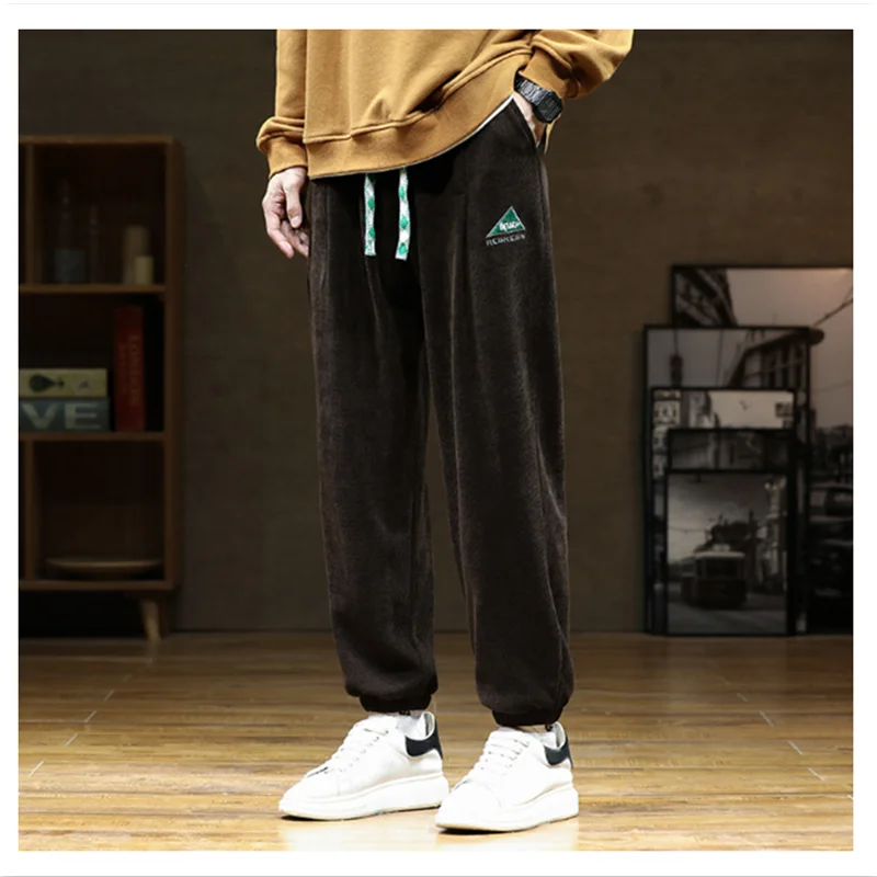 Рисунок 3 - Мужские весенне-осенние брюки размера плюс