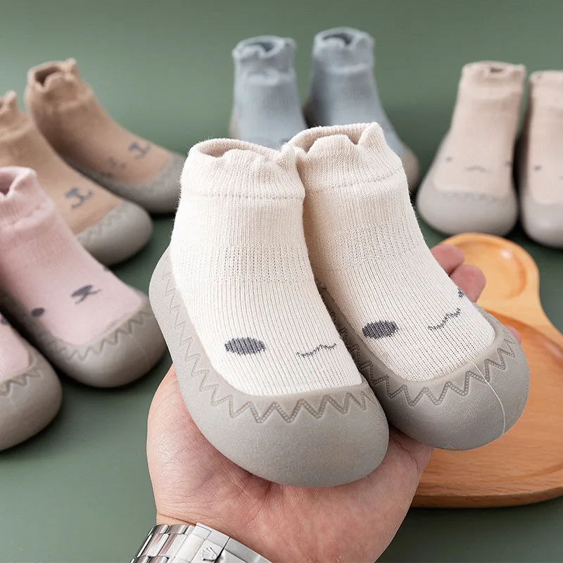 Soft Rubber Sole Child Floor Sneaker Baby Socks Shoes Infant Cute Cartoon Kids Boy Shoes BeBe Booties Toddler Girls First Walker
