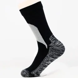 Breathable Waterproof Outdoor Adventure Socks for Hiking, Camping, and Winter Sports (1 pair gray triangle)