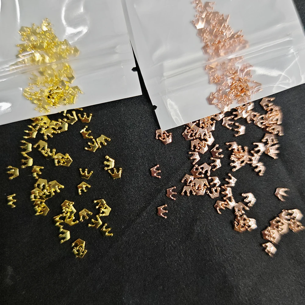 50pcs 손톱에 대 한 중공 크로스 크라운 네일 매력 아크릴 손톱에 대 한 3d 장식 크라운 디자인 보석 미니 매니큐어 부품 액세서리