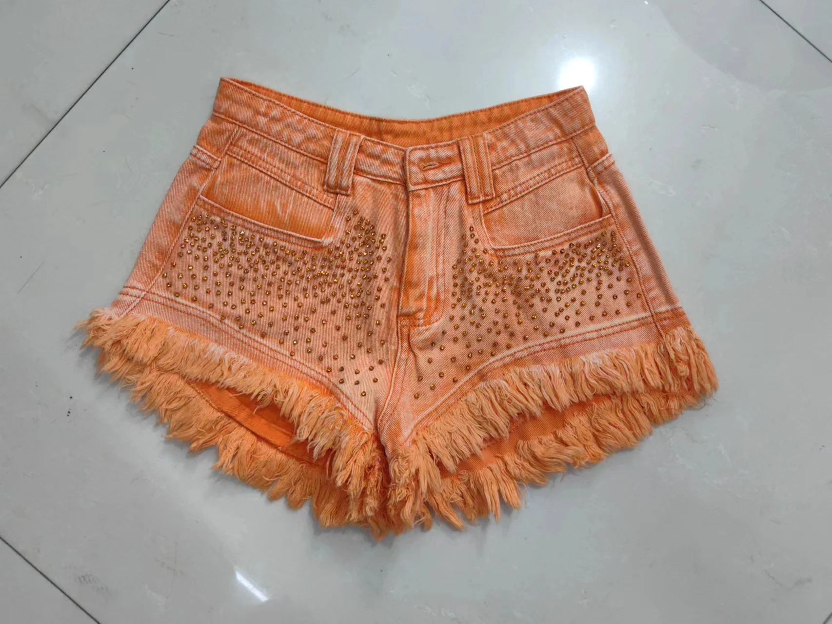 ショートパンツ ZIMMERMANN Women Shorts  Burmudas 1317ARS251 ORANG ORANGE Designer Shorts, Pants and Trouser Sale | ZIMMERMANN