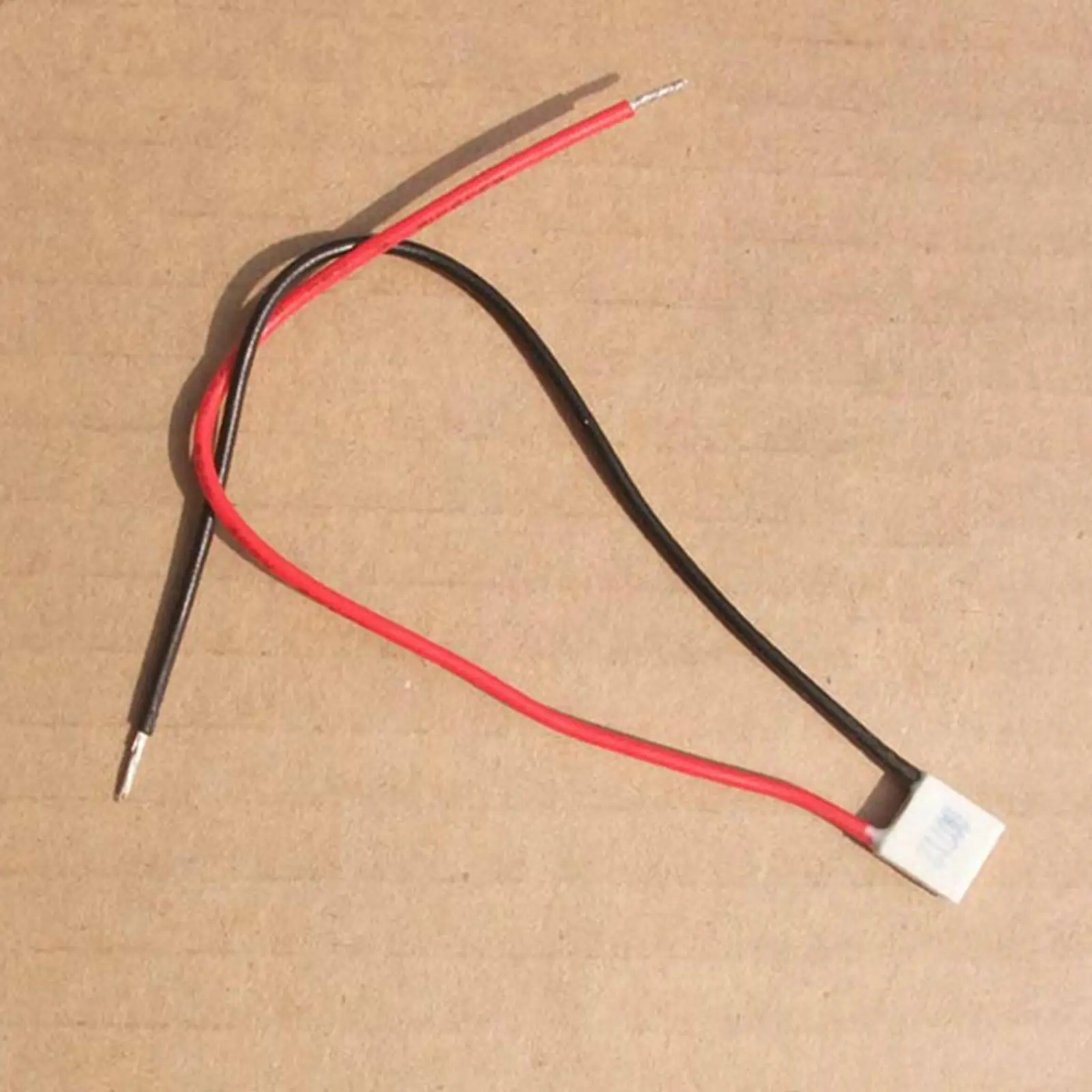 10x10x3.2mm 12A 0.82V 5.8W TEC1-00712 Thermoelectric Cooler Peltier Heatsink