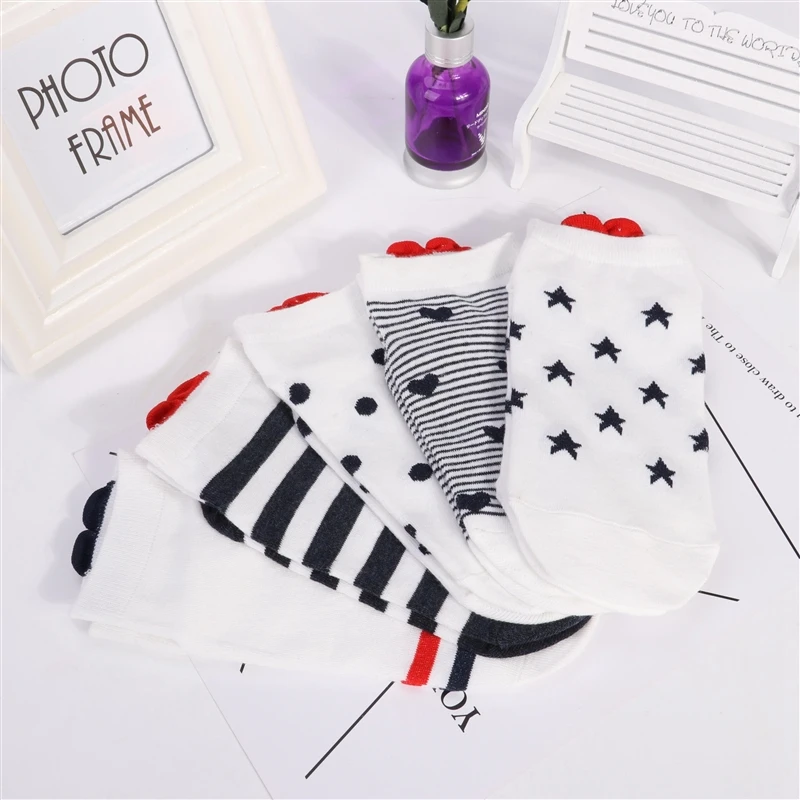 5 Pairs Lot Cotton Women Socks Female Casual Boat 3D Pack Cartoon Harajuku Cat Cute Heart Invisiable Funny Girl Ankle Sock Set