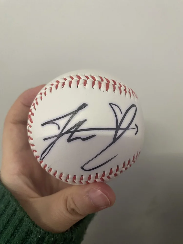 підписаний вручну бейсбольний м'яч Jisoo з автографом K-pop 2022