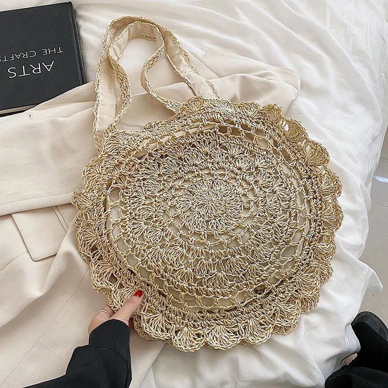 Рисунок 3 - Модные женские сумки на плечо с цепочкой-бабочкой