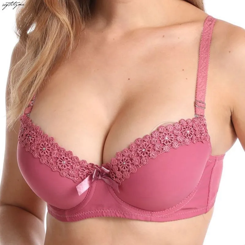 

Softrhyme Women Embroidered Bra 80B 85B 90B 95B Femme Lingerie Sexy Padded Bra Three Hooks Underwire Underwear Bow Brassiere