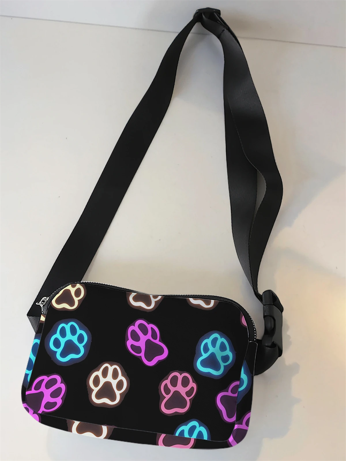 1-piece set, stylish and adjustable paw print pattern crossbody bag, neutral sports waist bag, suitable for running