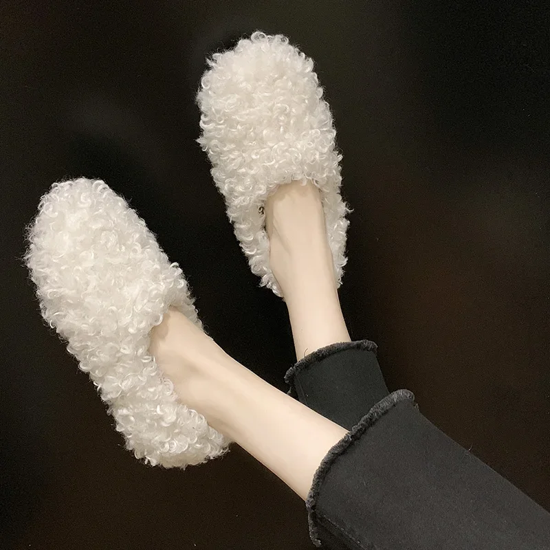 Net red fur shoes women wear fashion autumn and winter new plus velvet lamb hair a pedal flat shoes women's
