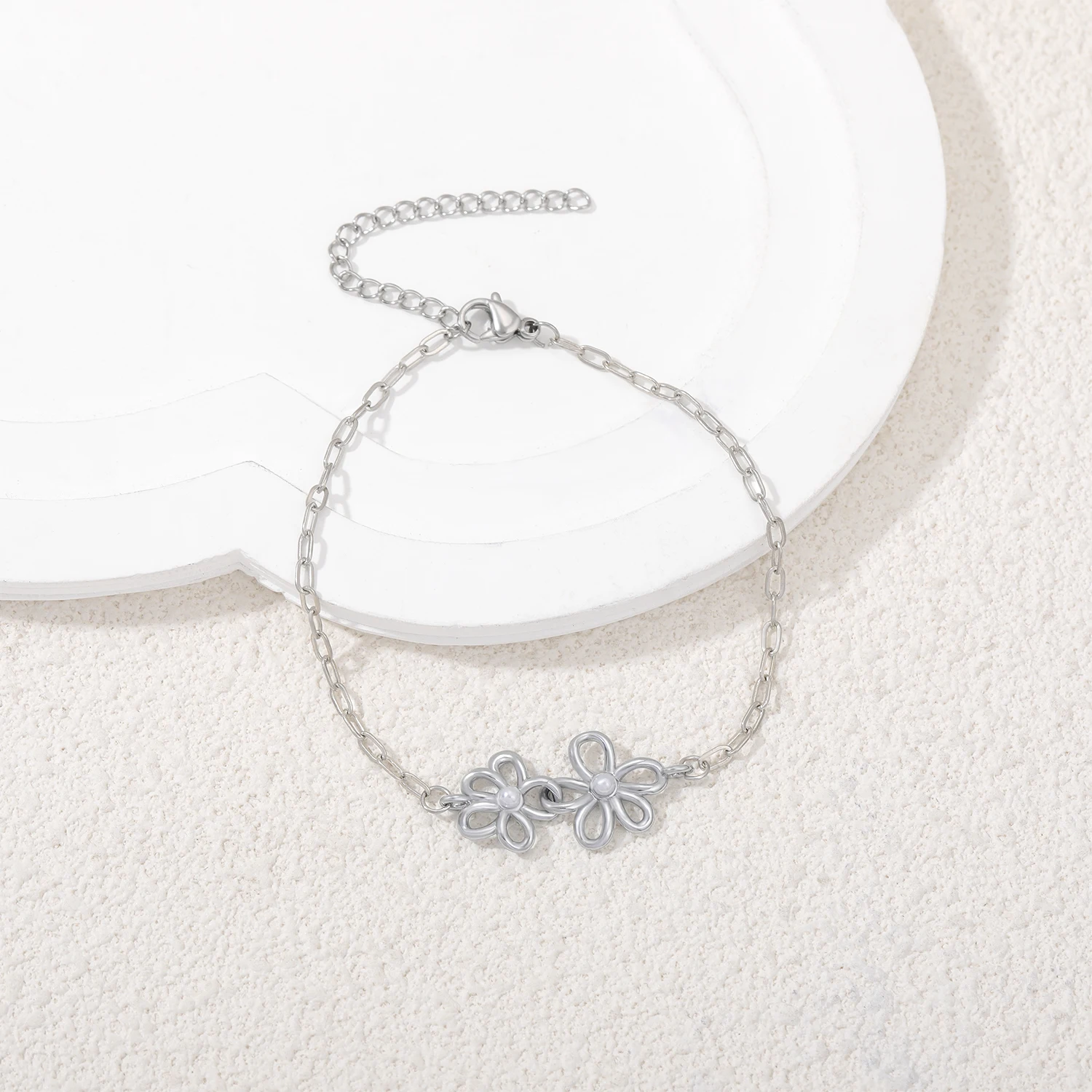 Exquisite 18K Gold Plated Double Flower Bracelet for Women Grils Minimalist Adjustable Stainless Steel Chain Link Bracelets Gift