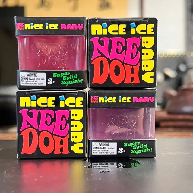 Needoh Nice Cube, jouet sensoriel anti-stress pour l'anxiété et la concentration, cube sensoriel de bureau pour adultes et enfants 1