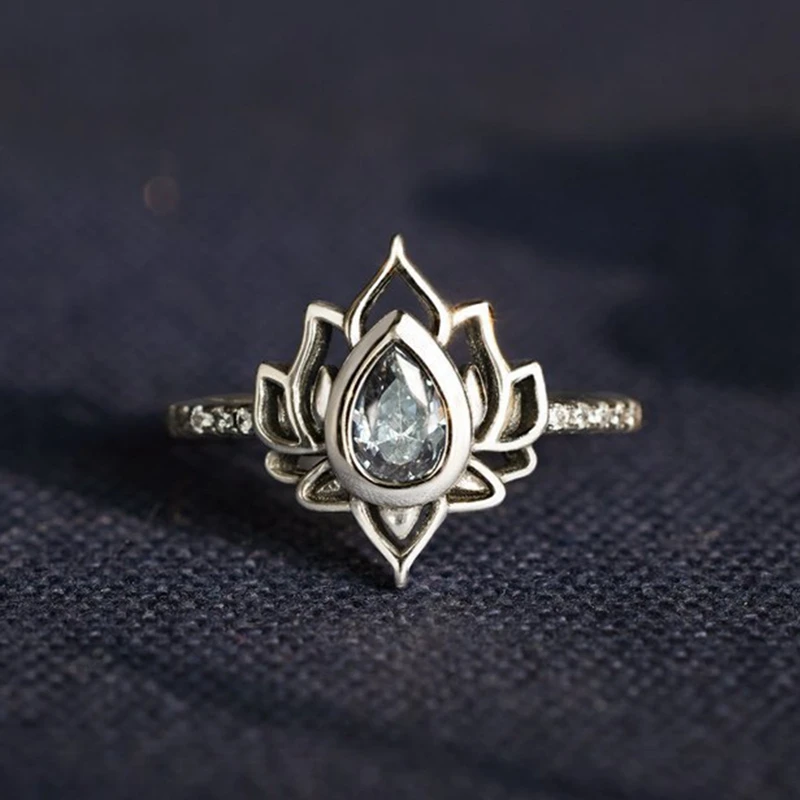 Vintage Boho Lotus Rings For Women Stainless Steel Sliver Color Finger Ring Vintage Wedding Ring Valentine's Day Jewelry Bague Finger Rings Stainless Steel Rings Metal Rings Bohemian Rings Vintage Jewelry