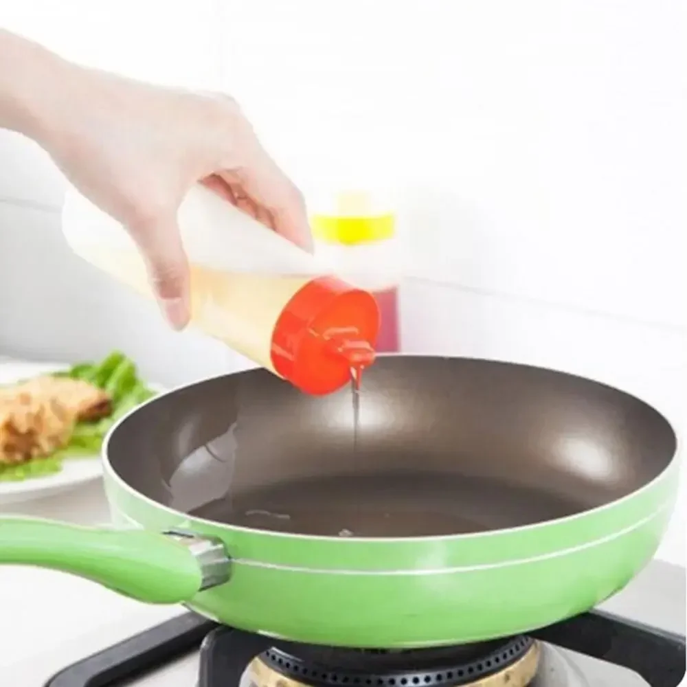 4-hole Multi-purpose Salad Dressing Mayonnaise Squeeze Bottles Olive Oil Bottles with Cap Plastic Tools Kitchen Accessories