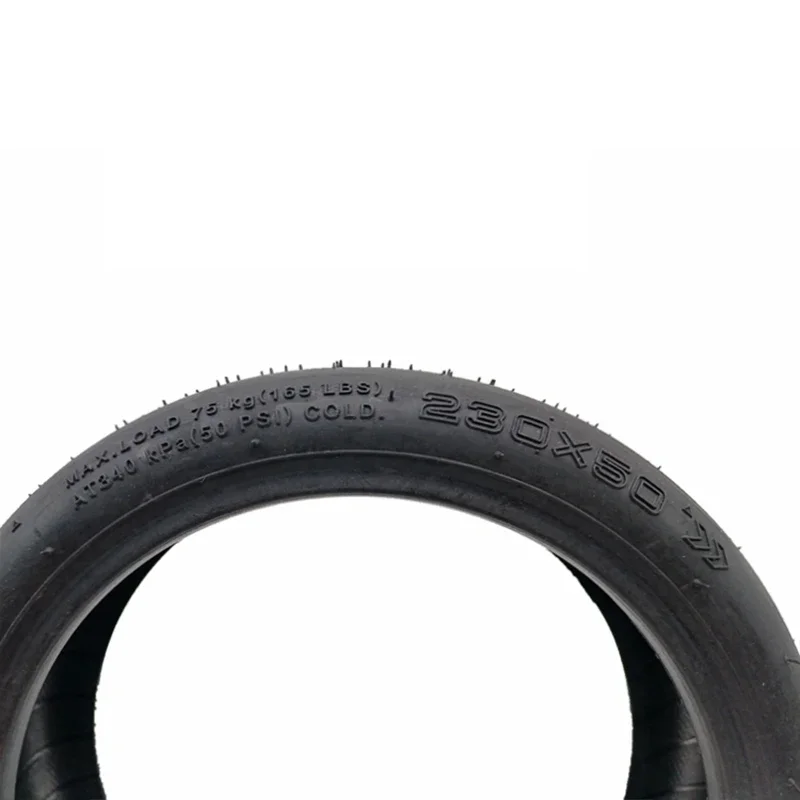 Pneu de remplacement roue arrière pour trottinettes électriques Noir - XIAOMI - WISCOOTERAIRHUB