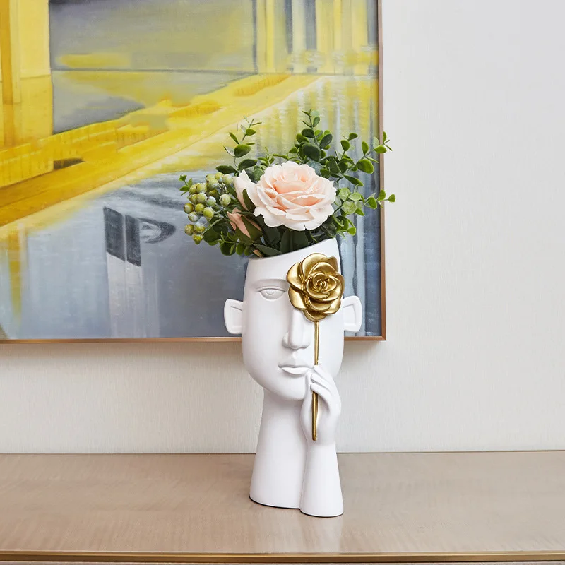

Aesthetic Home Decoration Sculptures & Figurines for Interior Abstract Human Face Vase Desk Accessories Living Room Table Decor