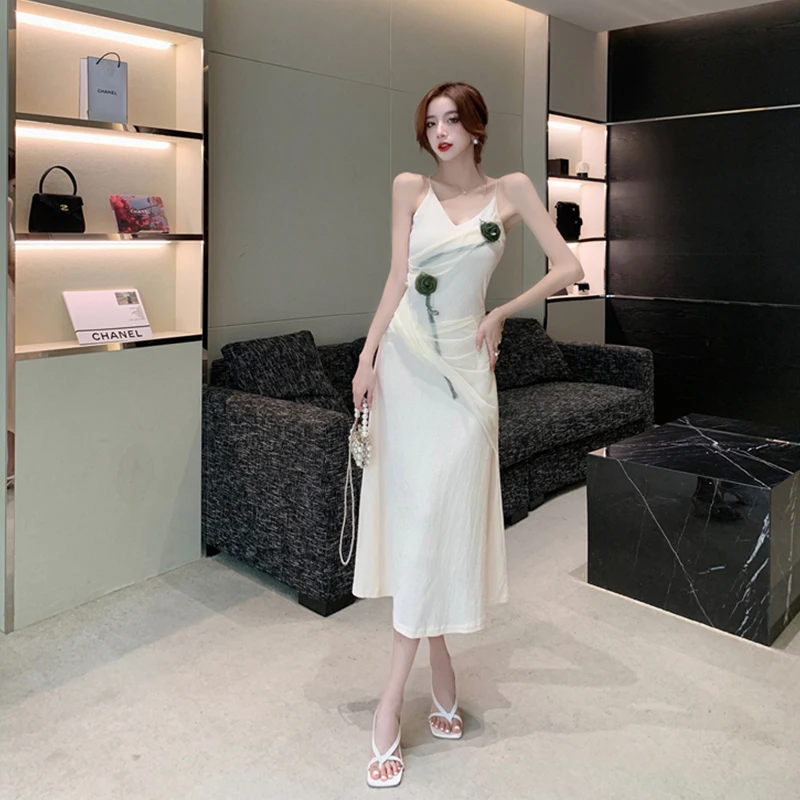

French Retro Camellia V-Neck Dress Slim Fit And Thin Temperament Suspender Skirt Summer New Sexy White Dress