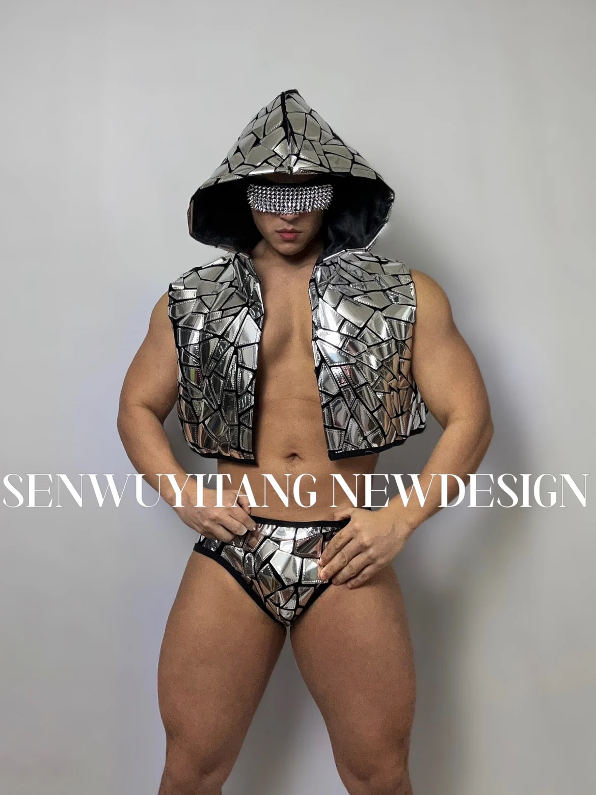 

Gold Sliver Glitter Laser Sequins Hooded Sleeveless Coat Shorts Outfit Bar Nightclub Stage Male Singer Dancer Groups Costume
