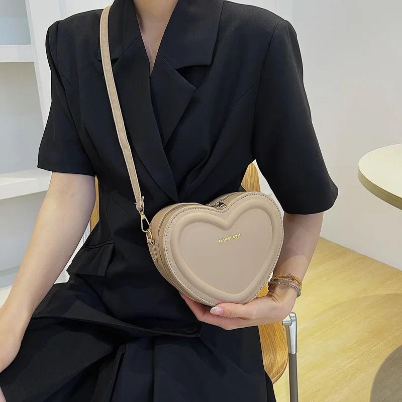 Versatile Shoulder Bag Popular One Love Personality Cute Crossbody Trendy Casual Handbag For Woman High-Quality Messenger Luxury