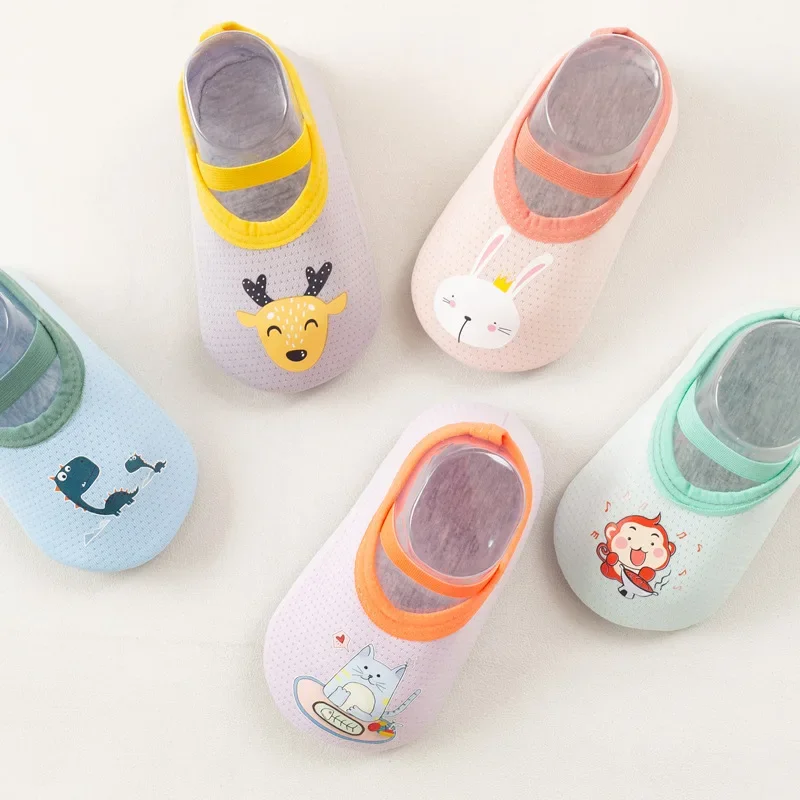 Kids Beach Shoes Water Sports Sneakers Children Swimming Aqua Barefoot Shoes Baby Surf Fishing Diving Indoor Outdoor Slippers water sports shoes children slippers