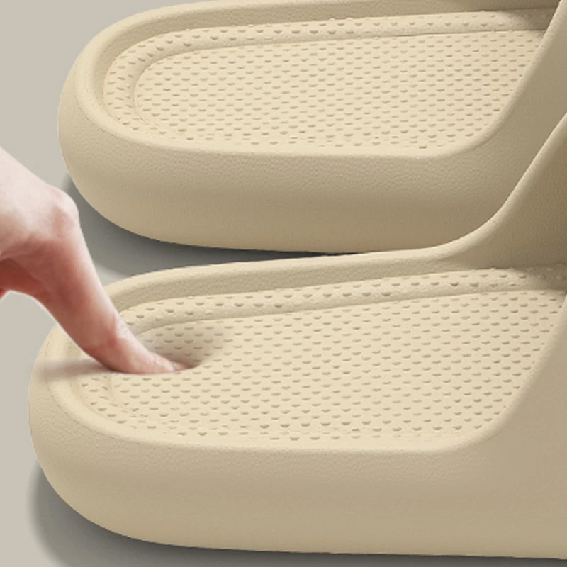 Lovely Soft Bottom Bear Slippers Women Comfortable Indoor Non Slip Platform Slippers Woman 2026 Outdoor Beach Flip Flops Female