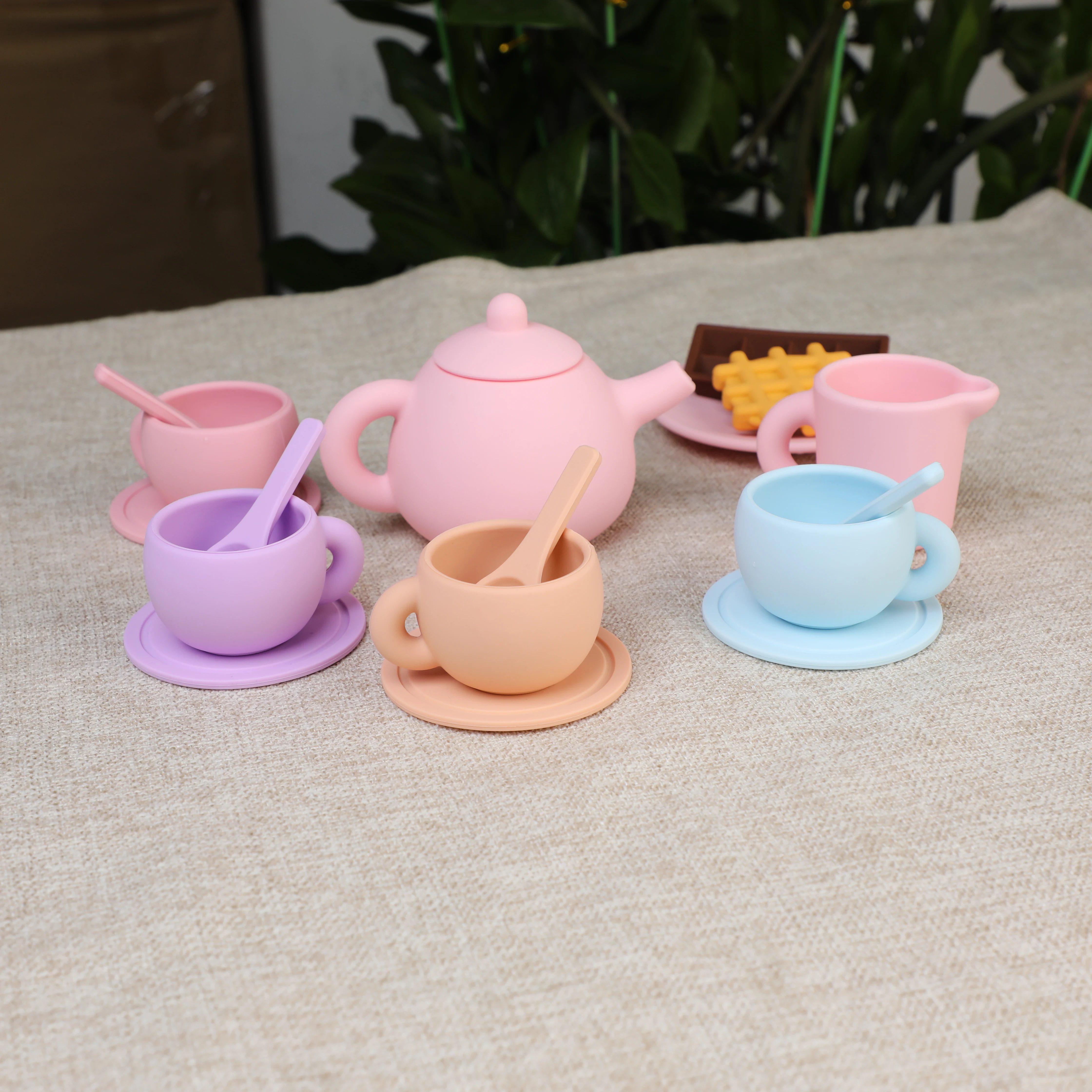 Boys and Girls 2 Years can Really Drink Tea Food-Grade Silicone Play House Toy Tea Set Early Education artificial aftenoon tea