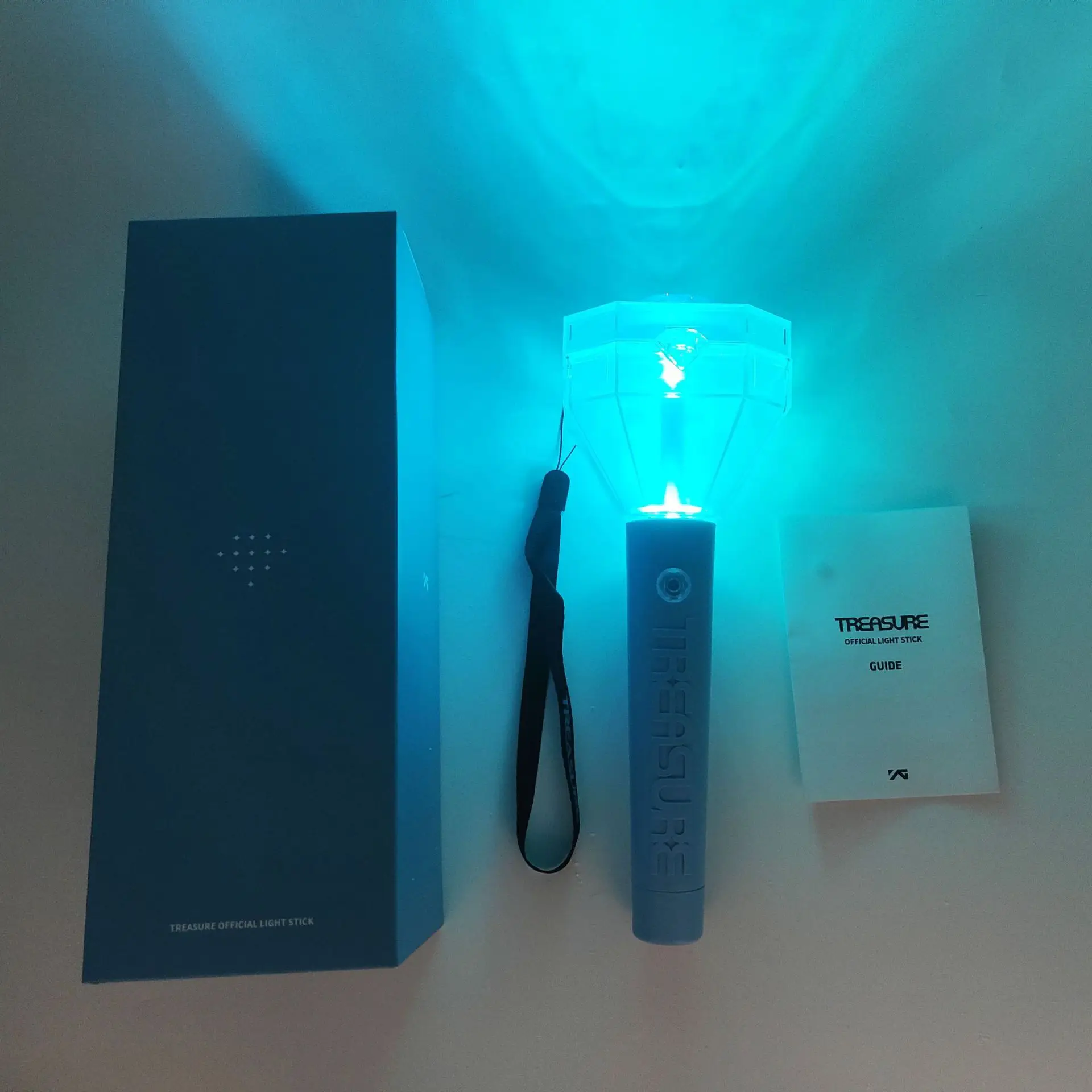 Led Twice Lightstick Ver.2 Candy Bong Z Twice Luminous Light Stick App  Bluetooth Connection For Concerts Album Glow Lamp - Glow Party Supplies -  AliExpress