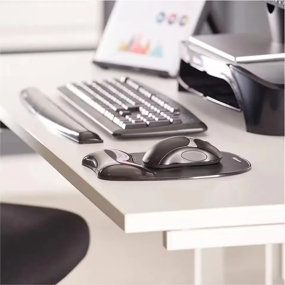 Mousepad Silicone Clear Crystal Wrist Brace Personalized Waterproof Wrist Pad for Game Office Dirt Resistant Mouse Pad