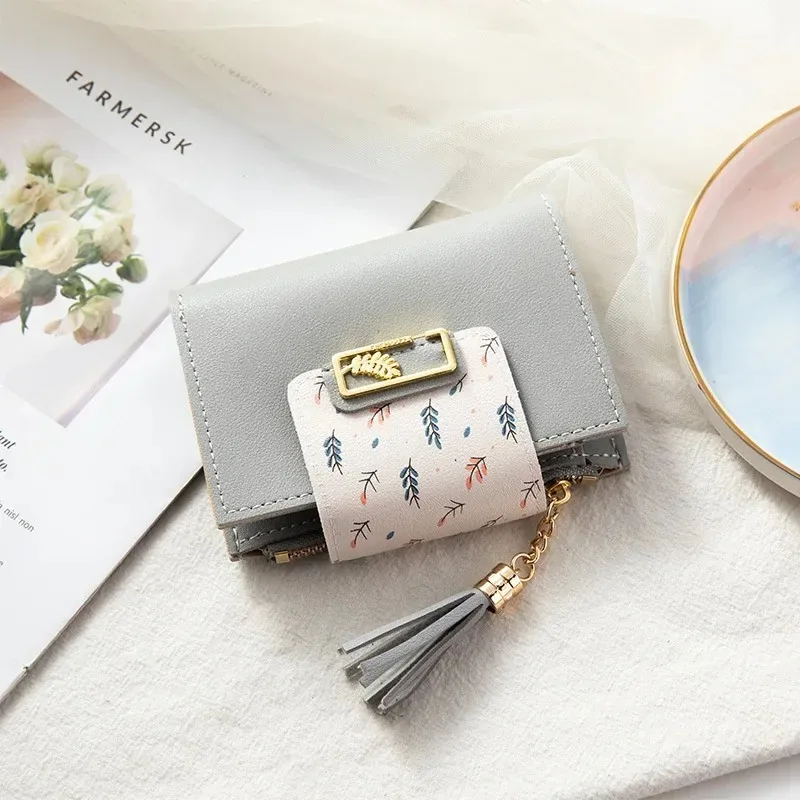 

Fashion Ultra-thin Wallet Tassel Short Wallet for Woman Mini Coin Purse Ladies Clutch Small Wallet Female Pu Leather Card Holder