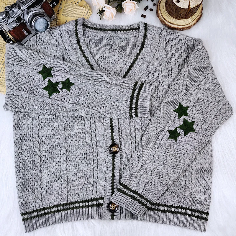 

Preppy style cute buttoned V-neck long-sleeved coat autumn aesthetic retro sweater chic retro star print knitted cardigan