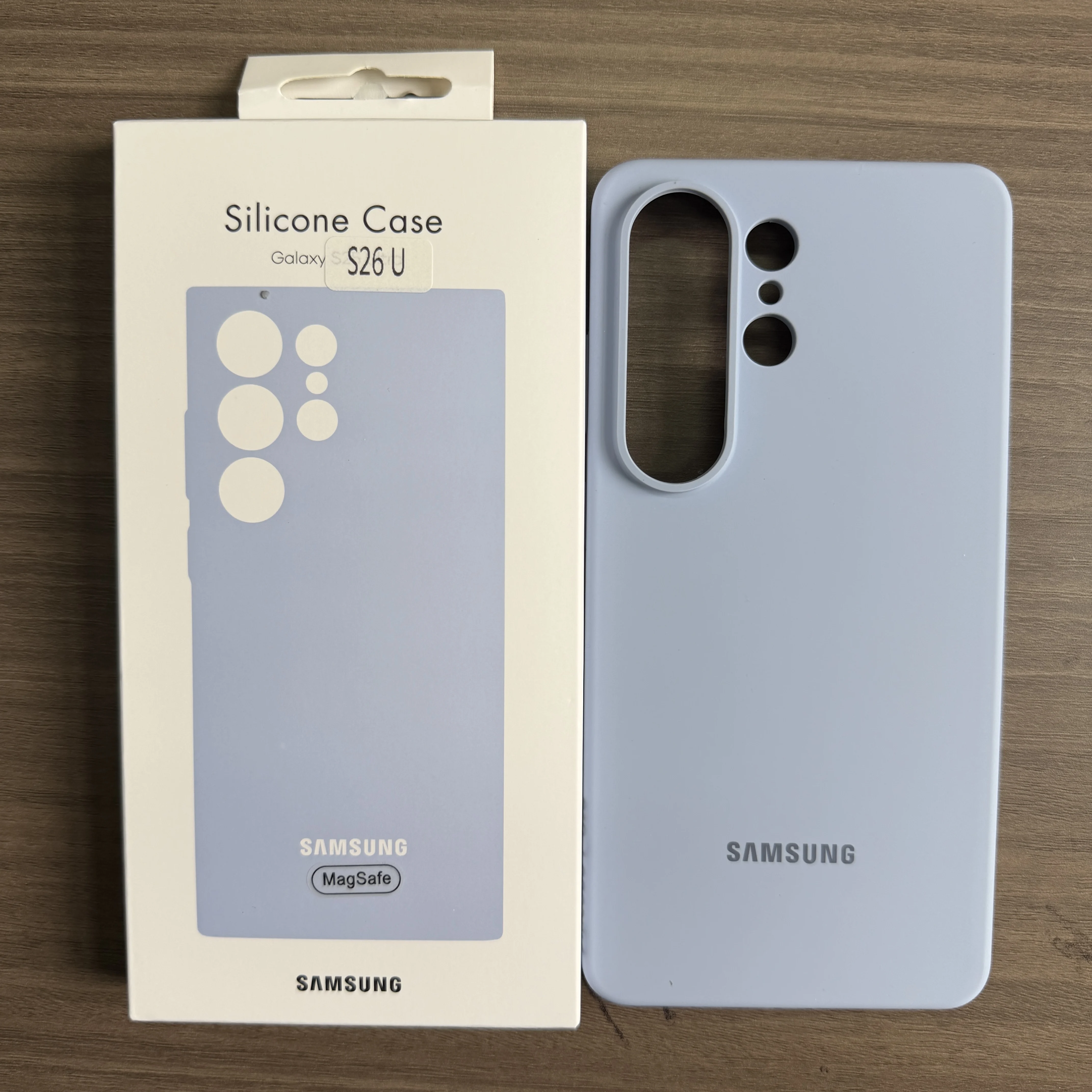 Premium Samsung Galaxy Silicone Case with MagSafe Wireless Charging Compatibility