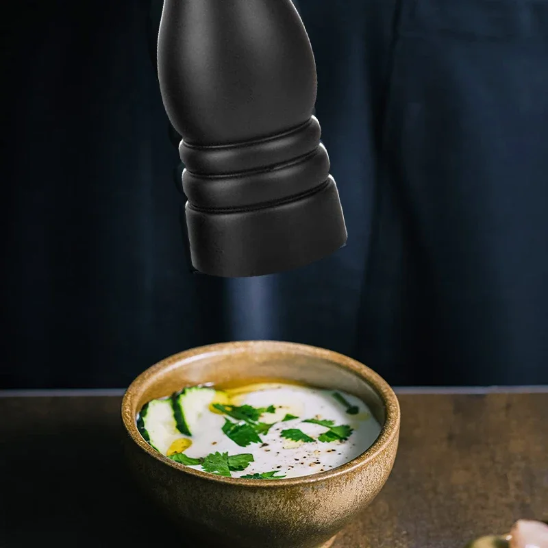 Creative Grinder Black Pepper Mill Dutch Wood Tools Kitchen Cooking BBQ Tools  Grinding Seasoning Bottle  Salt Mills Tools