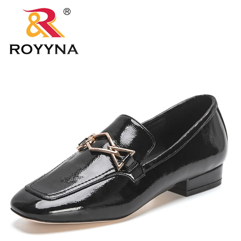 

ROYYNA 2022 New Designers Classics Med Heels Shoes Women Large Size Pumps Brand Top Luxury Fashion Party Shoes Ladies Dress Shoe