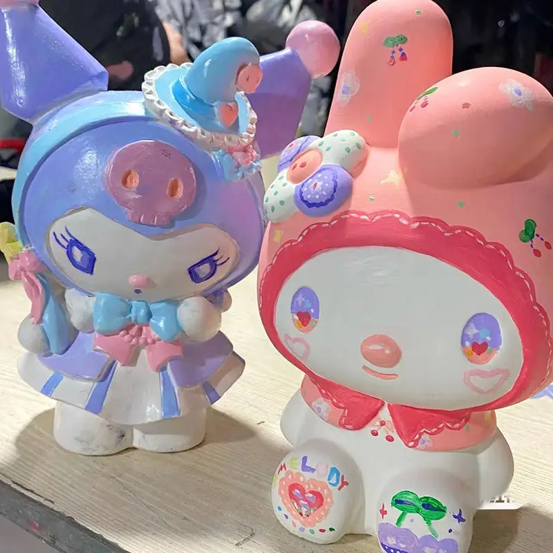 Sanrio Graffiti Pintado Bonecas dos desenhos animados, Hello Kitty, DIY  Handmade Brinquedos, Caixa de dinheiro, Decoração do quarto, Art Supplies,  Japão - AliExpress