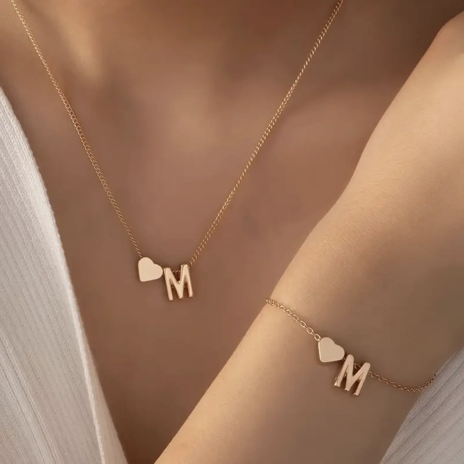 

Ожерелье из нержавеющей стали с подвеской в виде крошечной буквы с кулоном в форме сердца-прекрасные украшения