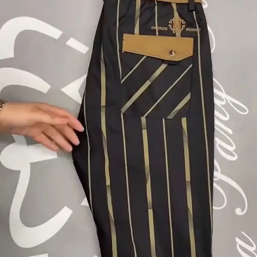 New Men's Vertical Stripe Embroidered Casual Pants are Beautiful, Versatile, and Casual Fashion