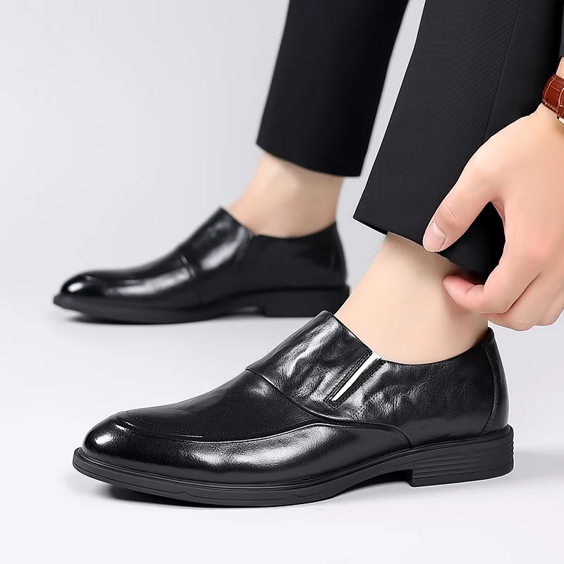 

Leather Mens Flats Shoes slip on fashion Casual British Style Men Oxfords Fashion Dress Shoes For Men moccasins Zapatos Hombre