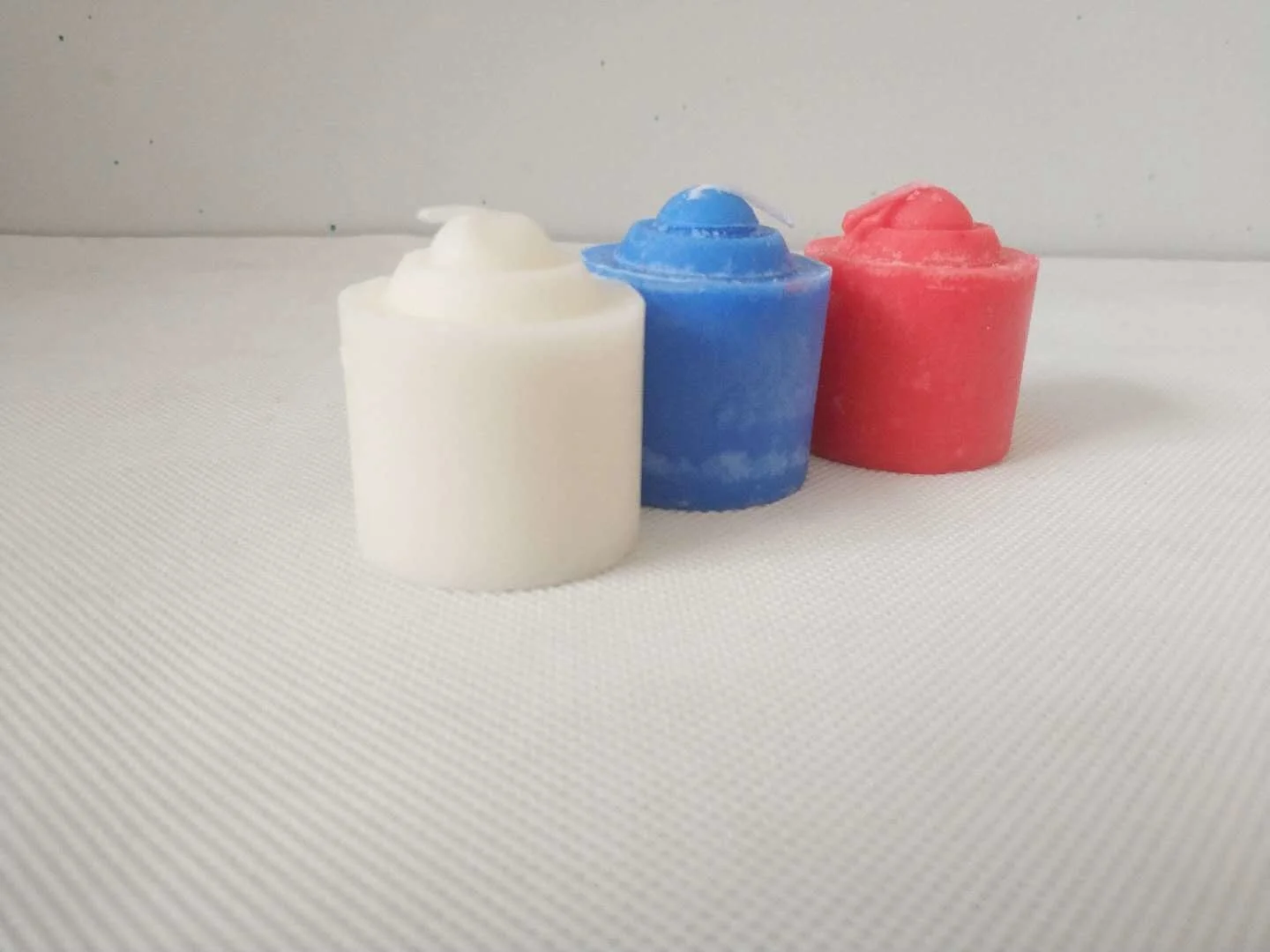 Low temperature candle fun candle binding bound couple toys
