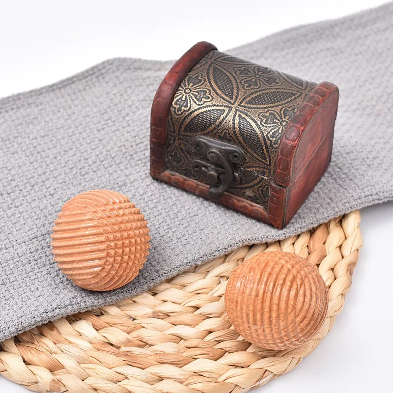 Solid Wood Massage Ball for Muscle Relief and Grip Enhancement