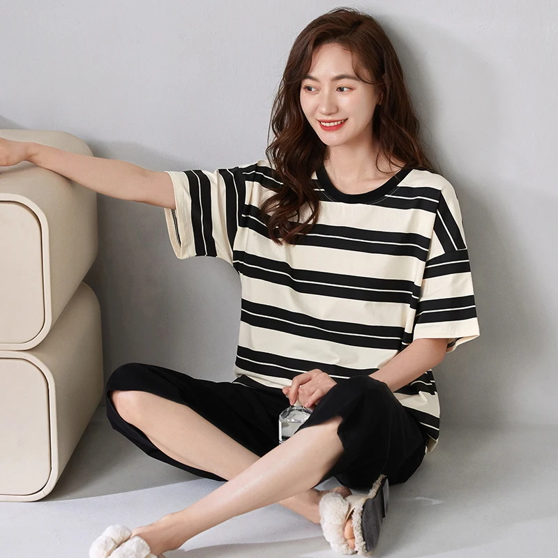 Summer thin pajamas women's short-sleeved capris Korean version women's striped cotton female student homewear set free delivery